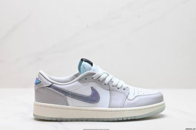 公司级Nike Air Jordan 1 Low Aj1乔1低帮休闲板鞋 同步官方配色 头层皮打造 正确满胶鞋垫 四线拉帮 原厂织唛标 鞋舌高弹海绵填充 官方货