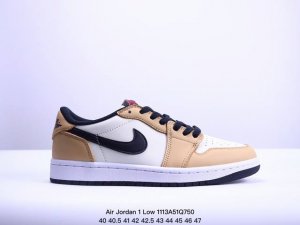 特价纯原版本 耐克 乔丹Air Jordan 1 Low AJ1 乔1 乔丹1代aj1 低帮复古文化休闲运动篮球鞋。该鞋款从 1985 年元年款汲取设计灵感，焕