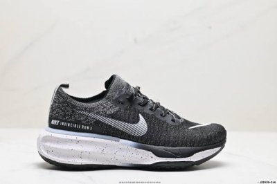 真标Nike Zoomx Invincible Run Fk 3休闲运动慢跑鞋 货号:Fq5027-001 尺码:36 36.5 37.5 38 38.5 39