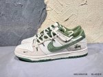 耐克 联名 Nike Dunk Low Lthr Ow 解构绑带滑板鞋 Sb系列经典复古运动鞋。双鞋带系统延续了今年的代表性风格，搭配亮色鞋带，保持了 Dunk