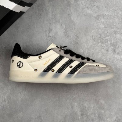 本地 核心私 peaceminusone X Adidas Original Samba Og 小雏菊 X 阿迪达斯 低帮联名灰白黑 桑巴防滑耐磨轻便板鞋 鞋身