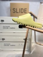 90 Adidas Originals Yeezy Slide椰子拖鞋 #原厂原材料 Eva粒子 环保塑料 #原标原墨 全套原楦头 同步公司货 #全套私模 符合