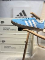 Adidas T头鞋 阿迪达斯 Vl Court 2.0 Shoes 运动休闲板鞋小白鞋，这款T形鞋头运动鞋,力求无论球场或街头,皆显耀眼出众。采用绒面革和牛皮