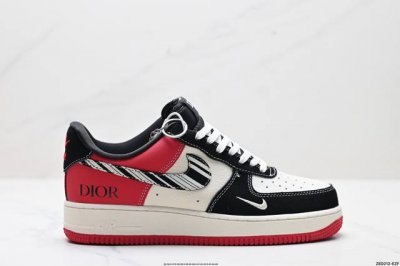 380 公司级Nike Air Force 1‘07 原楦头原纸板 打造纯正低帮空军版型 专注外贸渠道 全掌内置蜂窝气垫 原盒配件 原厂中底钢印、拉帮完美 货号