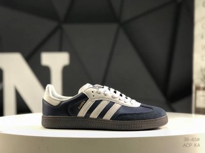 120 adidas Original Samba Og 深蓝 此款以简约大方的造型设计，给人以随性休闲的时尚格调，穿着舒适轻便，运动灵活自如，满足日常个性穿搭