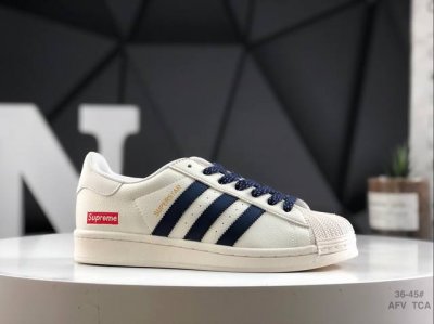 220 阿迪达斯/三叶草Adidas Originals Superstar 经典贝壳头系列低帮百搭休闲运动板鞋Supreme限定 货号： Bz2507 尺码：
