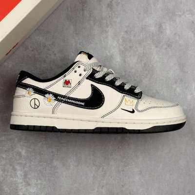 本地330 核心私 nike Sb Dunk Low小雏菊权联名——米白黑拼接 权志龙同款 高端定制 低帮休闲板鞋 定制鞋盒 大厂纯原品质出货 超高清洁度 皮料