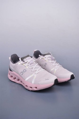 On昂跑 Cloudtilt Loewe 户外街头机能风跑步鞋 Cloud Hi Edge户外机能融合街头潮流 越界开启全新都市探索 Cloudtec专利科技鞋
