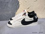 耐克 Nk Blazer Low 77 Se Nn复古经典开拓者 颇具辨识度的Nike Blazer Mid配色，将于今年回归登场，Swoosh配色填充，鞋款简