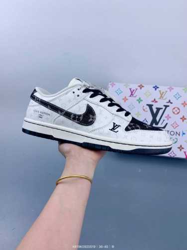 nike Sb Dunk Low Lv联名 黑色牛仔 周年高端定制 低帮休闲板鞋 夜光效果 定制鞋盒 大厂纯原品质出货 超高清洁度 皮料切割干净无任何毛边 细节