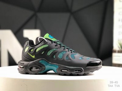 真标带半码 耐克 Nike Air Max Plus Drift 缓震运动休闲鞋！鞋款将继续使用 Tuned Air 科技并保持基础的鞋型轮廓，不同的是在鞋面加