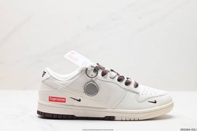 公司级nk Dunk Low Retro “Diy高端定制” 低帮休闲运动板鞋 原装头层材料 用料绝不含糊 独家版型蒸餾加工帶來的是更好的视觉和脚感体验 清洁度