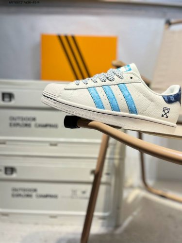 adidas Originals Superstar 经典配色 经典贝壳头官网同步 实拍首发渠道正品订单 诠释市场最高工艺水平区别市面普通真标版本，进出专柜无压