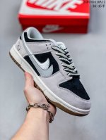 公司带半码 耐克nike Sb Dunk Low 扣篮系列复古低帮休闲运动滑板板鞋。采用脚感柔软舒适zoomair气垫，有效吸收滑板等极限运动在落地时带来的冲击