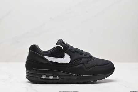 公司级Nike Air Max 1 耐克气垫 缓震 耐磨运动鞋 鞋身材质均选择皮革 织物 麂皮多种材质覆盖 保证质感的前提下 层次感也相当不错 带有开窗式 Ai - 点击图像关闭
