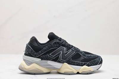 公司级New Balance 公司级版本 Nb9060 联名款 复古休闲运动慢跑鞋 鞋款灵感源自设计师本人对夏日的怀日回忆。鞋面大身由空间双格及磨砂鞋面拼接而生
