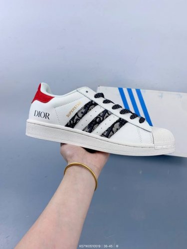 adidas Gazelle Indoor W定制贝壳头Gucci 三叶草休闲防滑耐磨低帮板鞋鞋 size 如图 编码 K571K0510519
