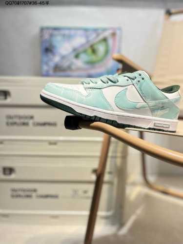 蛇年限定# 耐克Nike Dunk Low 板鞋Sb系列经典百搭休闲运动板鞋加厚鞋舌的填充，使舒适性大大提升，同时也更方便穿脱中底部分则加入了脚感柔软舒适Zoo