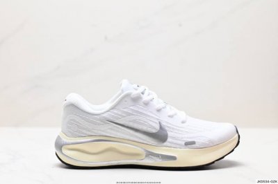 公司级nike耐克 Journey Run 夏季新品男子款公路透气缓震跑步鞋 货号:Fn0228-101 尺码:35.5 36 36.5 37.5 38 38.