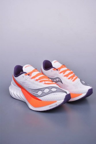 Saucony Triumph pro 啡鹏4 旗舰级缓震型跑鞋 公司级版本 更换板材pwrrun Hg上底层 前掌12Mm后跟 5.5Mm 提供95%以上的回