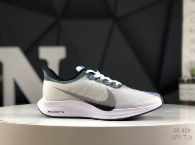 真标带半码耐克 Nike Zoom Pegasus 35 Turbo 登月35代 网纱透气缓震疾速跑鞋。 官方货号：Bv6105 130 Size：36-45