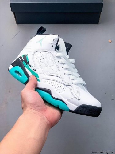 jordan Mvp playoff 全新缓震篮球鞋 该鞋款从Air Jordan 6 7和8中汲取元素 所有这些都是由传奇人物廷克 哈特菲尔德设计的 并庆祝迈