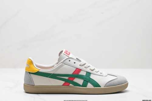真标亚瑟士 Onitsuka Tiger Tokuten 复古低帮休闲跑鞋 实拍首发 Tokuten的灵感来源于80年代的室内用鞋 T-Toe前足补强设计 室内