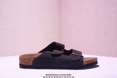 birkenstock 博肯休闲露趾休闲拖鞋 软木塞耐磨大底 双扣解构 牛皮材质沙滩鞋 高街潮鞋 尺码见图 Xm0510Q366