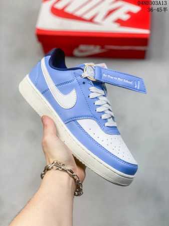 Nike Court Vision Low 白黑受1980年代中期趋势的启发，Nikecourt Vision Low是一款融合了复古篮球风格的混合运动鞋，适用 - 点击图像关闭