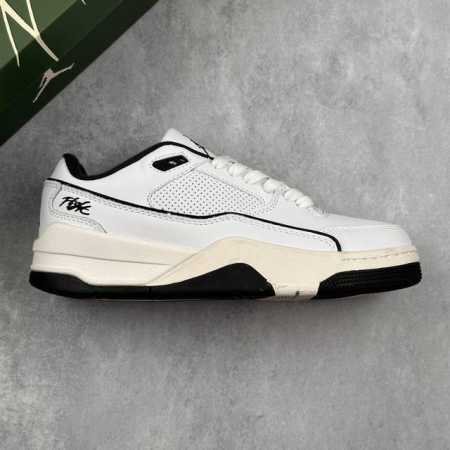 本地 核心私 乔丹Air Wmns Jordan Flight Court 乔丹低帮复古篮球鞋 设计简约又不失复古韵味鞋内的鞋垫柔软且有弹性 能够很好地缓冲落地 - 点击图像关闭