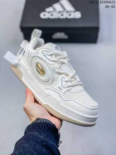 Adidas 阿迪达斯 阿迪达斯adidas Duramo Sl 男子跑鞋时尚板鞋，选用皮革拼接网材鞋面，质轻而柔软，透气吸汗且防臭。鞋侧饰以经典三条纹作装饰，