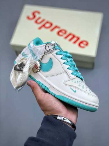 Nike Sb Dunk Low Supreme联名-麦田绿帆布 周年高端定制 低帮休闲板鞋 Bb6698-512 #定制鞋盒 大厂纯原品质出货 超高清洁度 皮
