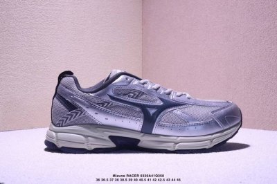 美津侬Mizuno Racer Trail Se 是日本美津浓株式会社于1906年创立的运动品牌经过一个多世纪的不断努力现已成为世界著名的运动器具、服装和鞋类生