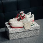 Air Force 1 原装级别 原楦头原纸板 打造纯正空军版型专注外贸渠道 全掌内置蜂窝气垫 原盒配件 原厂中底钢印、拉帮完美 货号：Xz6188 011 尺