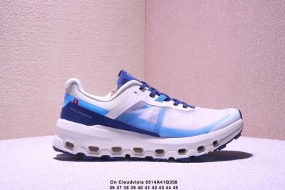 on昂跑Cloudvista 2 跑鞋 厚底增高运动老爹鞋。On昂跑 Cloudvista 2跑鞋是瑞士运动品牌On昂跑的最新款越野跑鞋，它基于上一代产品进行了