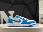 真标带半码耐克 乔丹Air Jordan 1 Low Aj1 乔1 乔丹1代Aj1 低帮复古文化休闲运动篮球鞋。该鞋款从 1985 年元年款汲取设计灵感，焕新演
