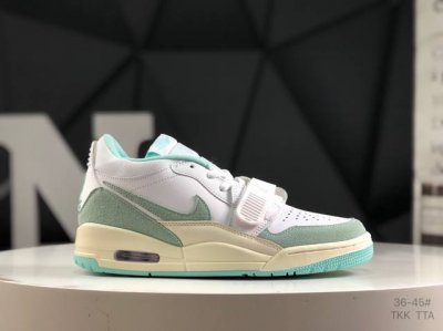 耐克 Air Jordan Legacy 312 乔丹篮球鞋系列 号称 “最强三合一” 的Jordan Legacy 312，自然有着杂交结合的设计，它的名字就