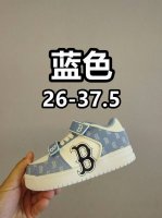 MLB双魔术贴+松紧带儿童老爹鞋26-37.5码 MLB新款队标老爹款式设计，超级好看魔术贴设计穿脱方便耐磨防滑大底，脚感超赞