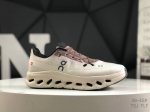 on 昂跑 Cloud Tilt 轻量运动休闲鞋 杨幂同款 脚感很舒服 鞋底柔软且包裹性好 上脚显腿长 不用系鞋带很方便 不管休闲还是运动都很百搭 尺码 如图所