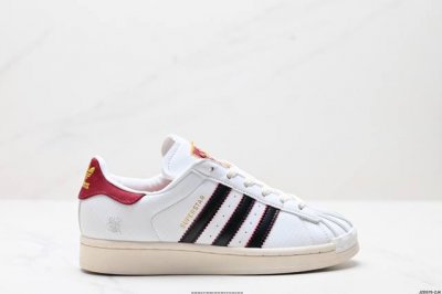 公司级阿迪达斯Adidas三叶草 Originals Superstar贝壳头系列低帮经典百搭休闲运动板鞋 货号:Jr8036 尺码:35 36 36.5 37