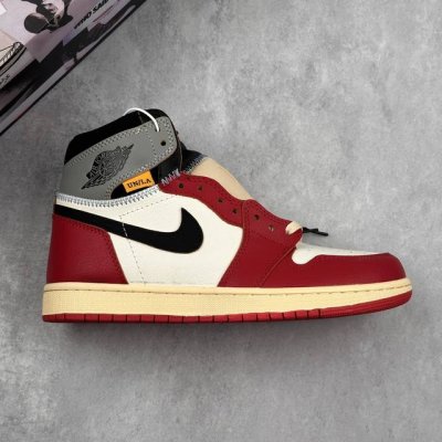 本地 核心私 Union X Air Jordan 1 Retro High Aj1 乔1影子芝加哥 高帮篮球鞋 #鞋身整体以白色为主色调，在框架部分采用红色呈