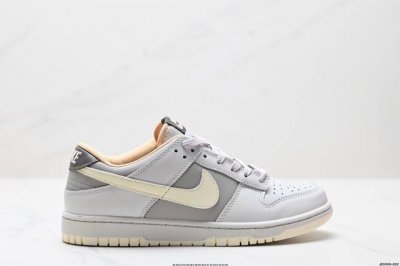 公司级耐克Nike Dunk Low 扣篮系列 复古低帮休闲运动滑板板鞋 采用脚感柔软舒适Zoomair气垫 有效吸收滑板等极限运动在落地时带来的冲击力 为街头