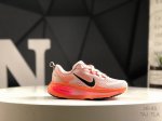 亲子鞋 耐克 Nike Vomero 18 耐克 舒适减震防滑 低帮跑步鞋 全掌Reactx泡绵中底 前掌和后跟还配备了Air Zoom气垫单元 据说跑起来更快
