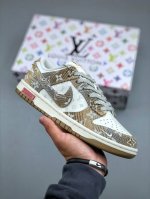 Nike Sb Dunk Low Lv联名 卡其灰 周年高端定制 低帮休闲板鞋 Sc9772-810 #定制鞋盒 大厂纯原品质出货 超高清洁度 皮料切割干净无任