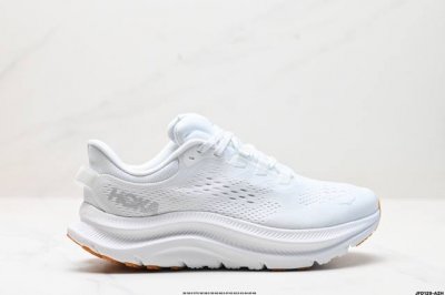 公司级小红书推荐hoka M Kawana 2 全新配色 这个品牌来自于新西兰的毛利语，Hoka表示大地，One One表示飞越，连起来就是飞越地平线，One
