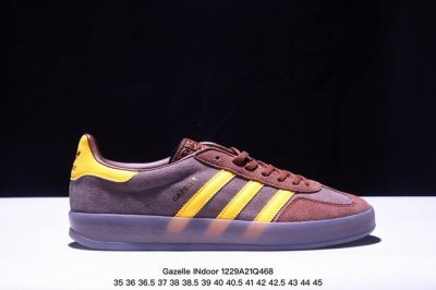 公司级adidas Originals Gazelle Indoor 三叶草休闲防滑耐磨低帮板鞋 鞋头出色设计 塑就出众贴合感 稳固的后跟贴合足部曲线设计 软弹
