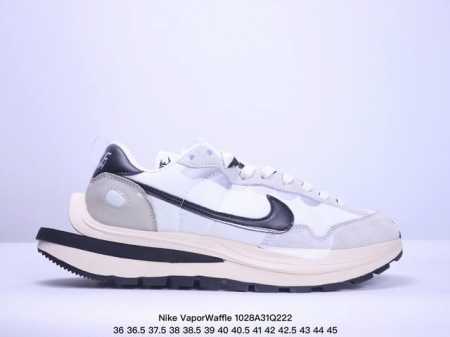 Sacai x Nike VaporWaffle royal fuchsia网布绒面革一脚蹬 运动减震防滑耐磨透气轻便低帮生活休闲鞋男女同款灰白 XM1028Q - 点击图像关闭