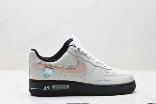 公司级耐克Nike Air Force 1 07空军一号低帮百搭休闲运动板鞋 柔软 弹性十足的缓震性能和出色的中底设计 横跨复古与现代的外型结合 造就出风靡全球