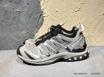 300 #新品上市实拍 Salomon Xa Pro 3D Suede 萨洛蒙户外越野跑鞋 鞋面采用Sensifit贴合技术 全方位贴合包裹脚型 鞋跟部鞋底牵引