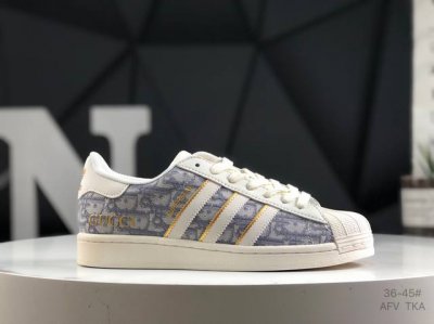 公司级带半码 阿迪 Ad Originals Gucci 古驰 联名贝壳头 原装公司级实拍 采用全新头层拼接皮革材质 后跟采用特色3D立体印字 渠道正品订单 诠